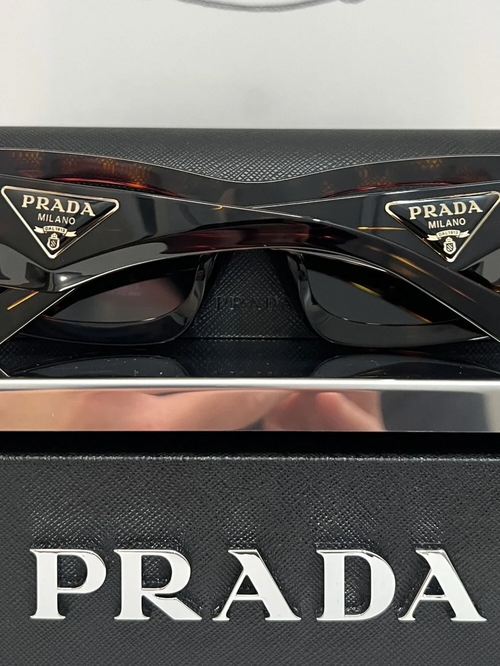 PRADA Milano SPR 13Z-F Tortoise Brown Sunglasses